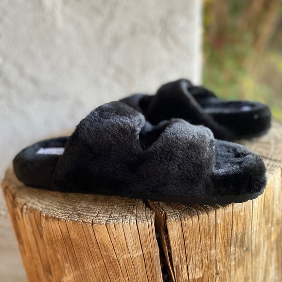 Steve Madden Cuddle Faux Fur Slippers - Picture 3 of 5